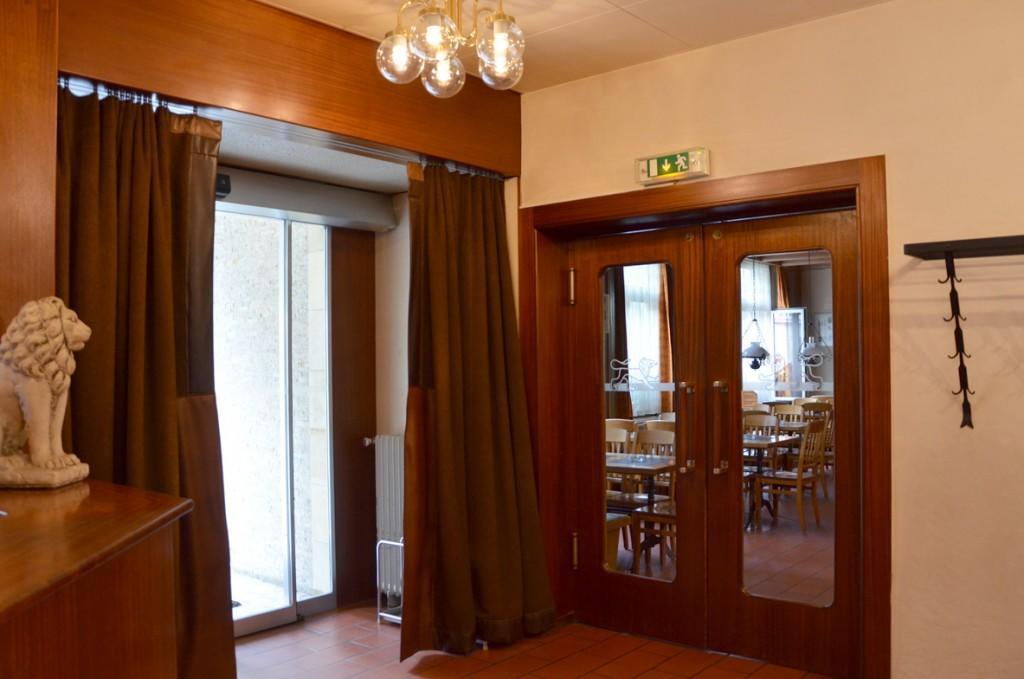 Hotel Loewen Lungern Bagian luar foto