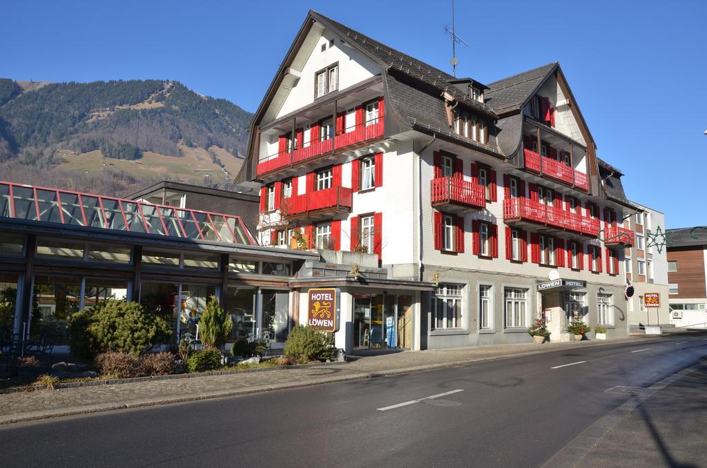 Hotel Loewen Lungern Bagian luar foto