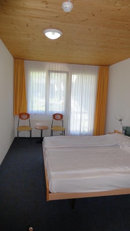 Hotel Loewen Lungern Bagian luar foto